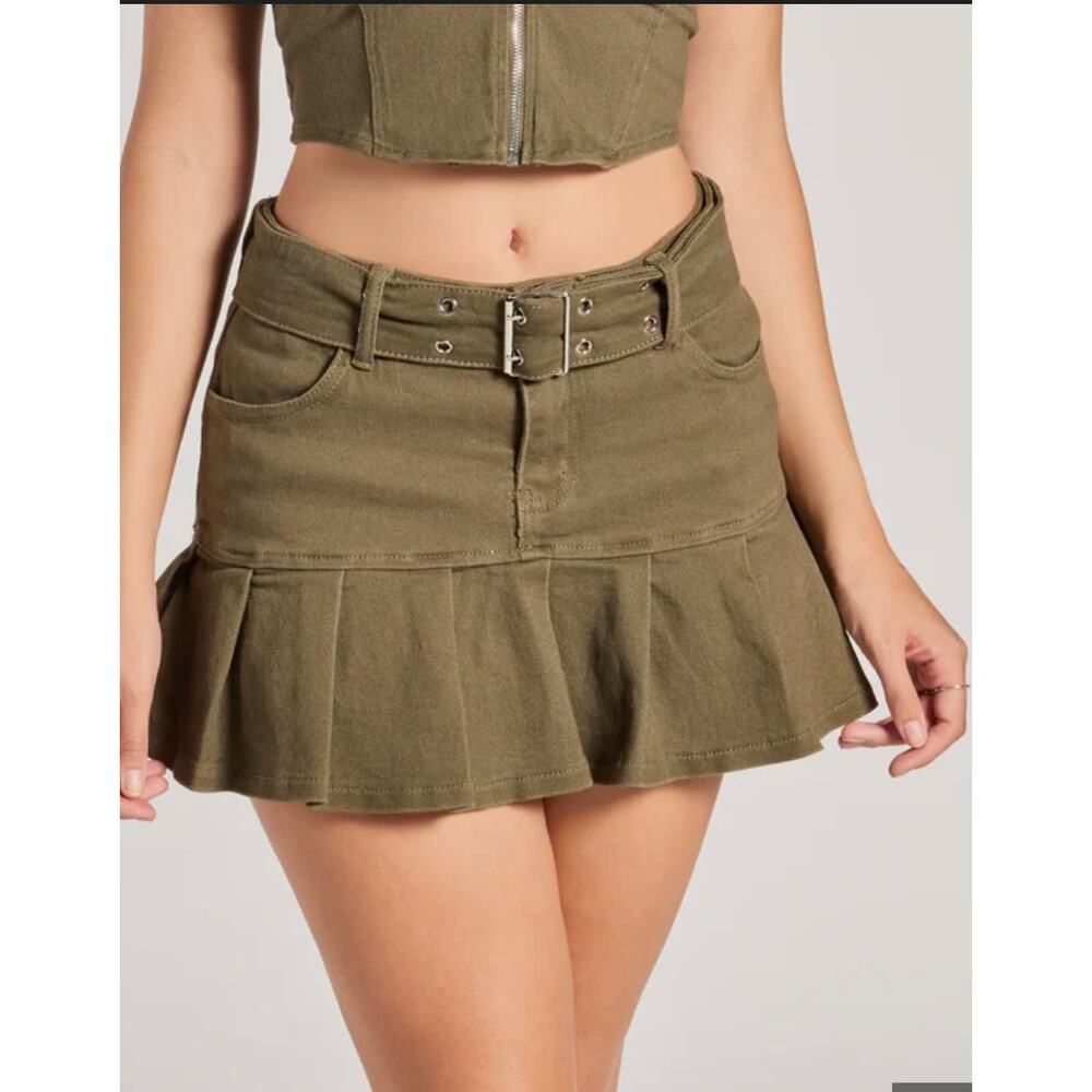 Windsor Absolute Edge High Rise Belted Pleated Mini Skort in Olive Sz Small